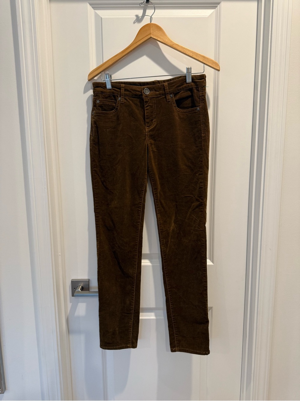 Kut from the Kloth Women's Skinny Jeans in Dark Brown